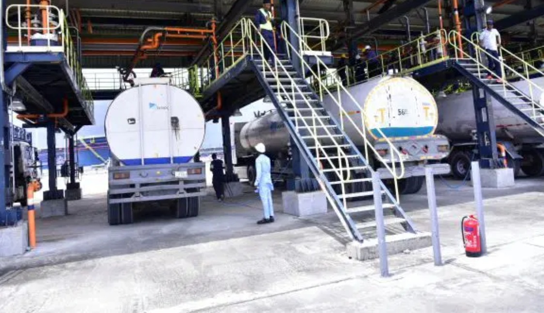 Fuel distribution scheme will create jobs, says Dangote refinery