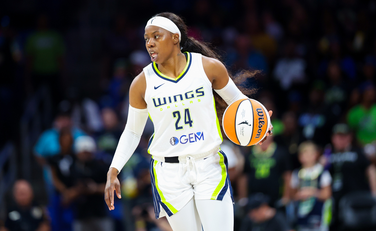 Arike Ogunbowale Biography and Profile