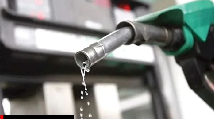 Dangote refinery slashes petrol price to N699 per litre