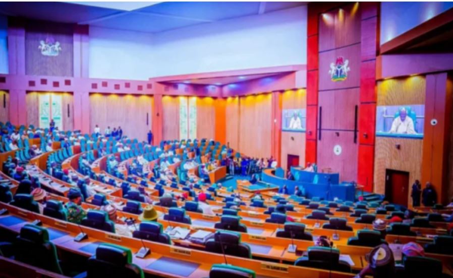 Lawmakers okay e-transmission, 300-day election notification