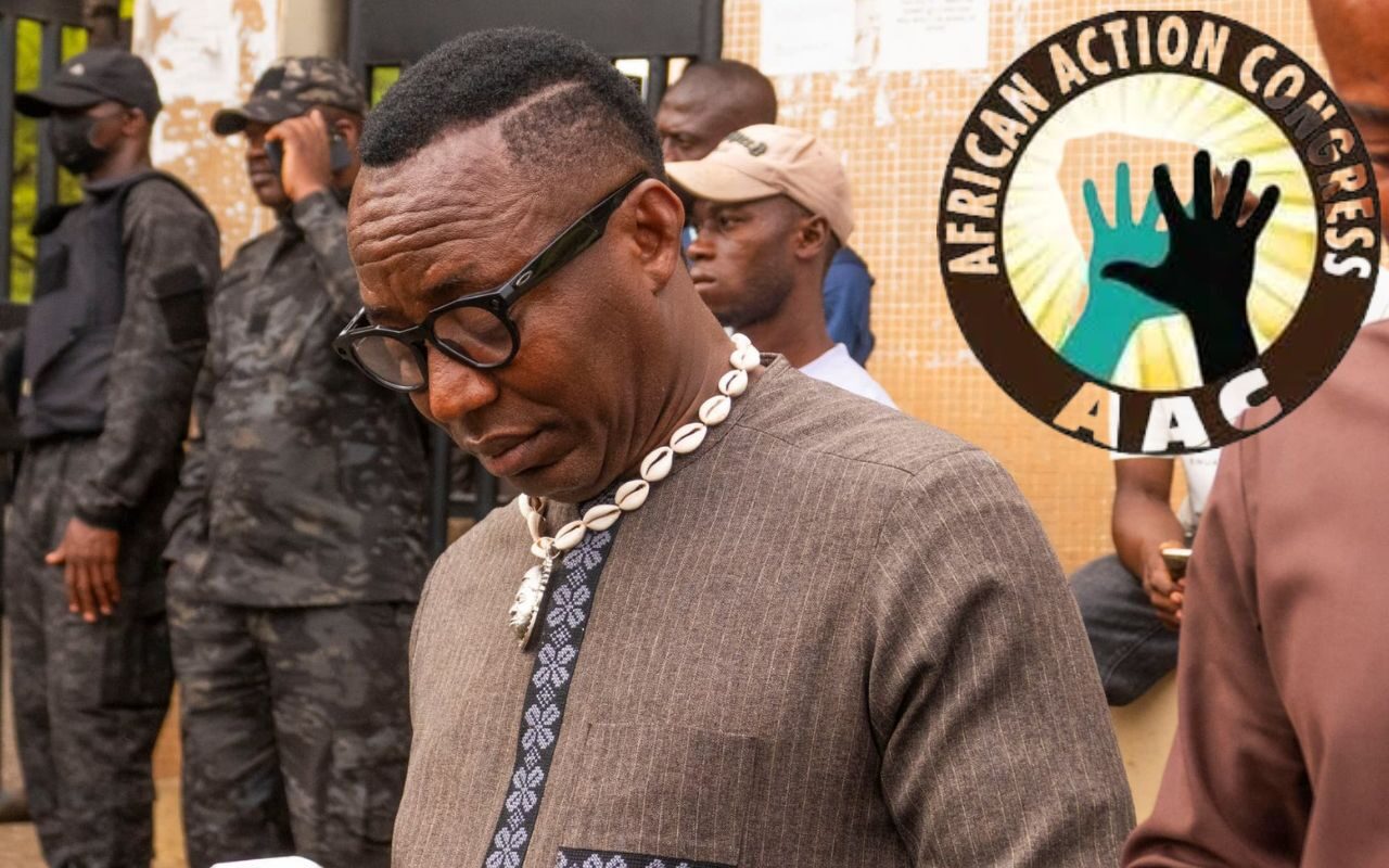 Court remands Sowore in Kuje prison days after revoking bail Court remands Sowore in Kuje prison days after revoking bail
